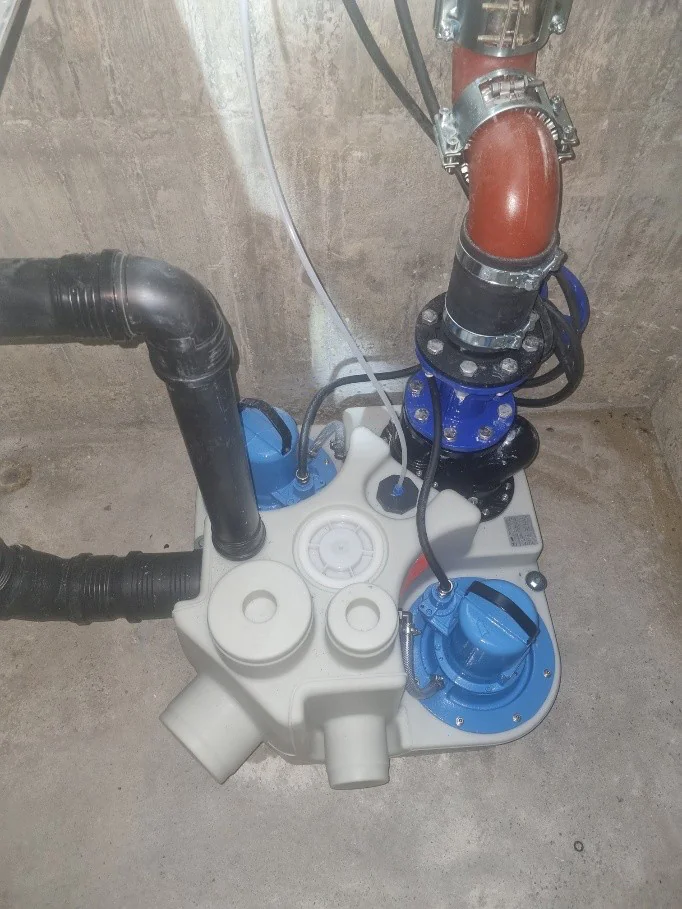 web-haka-pumpenservice-abwasserhebeanlage-4