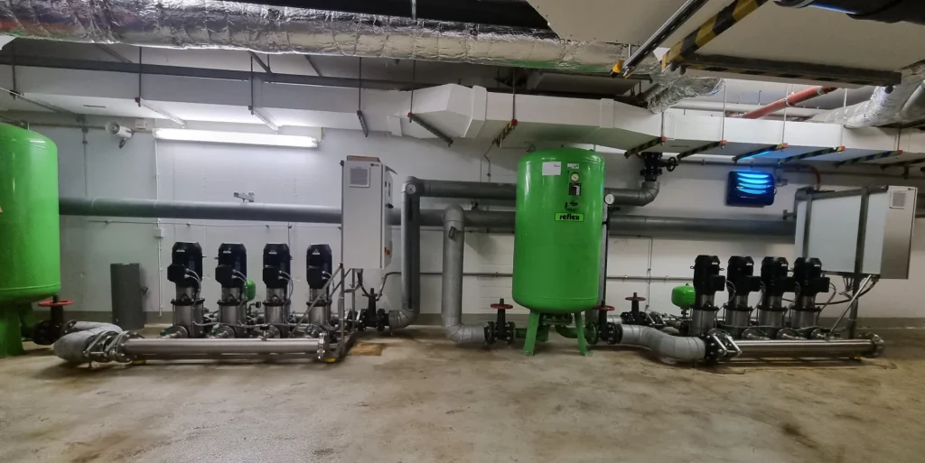 web-haka-pumpenservice-anfertigung-austausch-und-installation-von-2-druckerhöhungsanlagen-stillstandszeit-unter-2-stunden