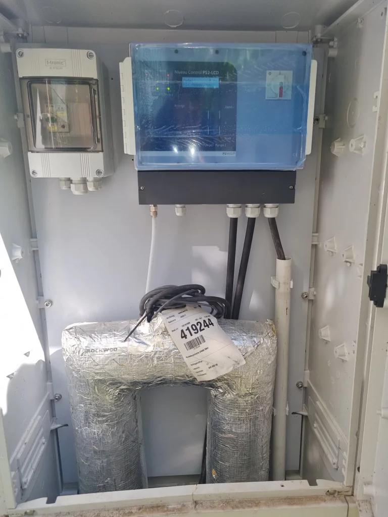 web-haka-pumpenservice-steuerungstechnik-in-aussensäule